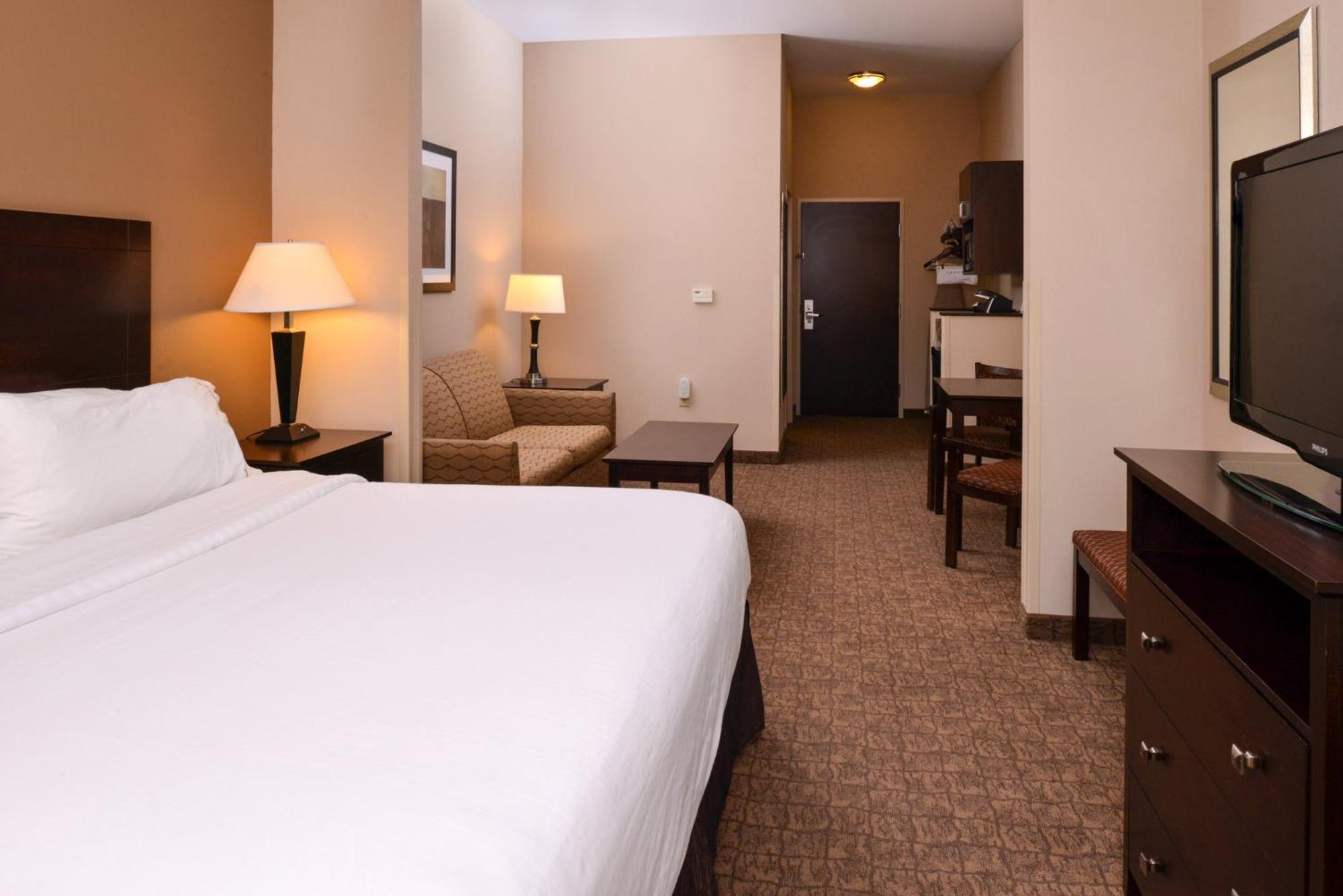 Holiday Inn Express & Suites Fairmont By Ihg Luaran gambar