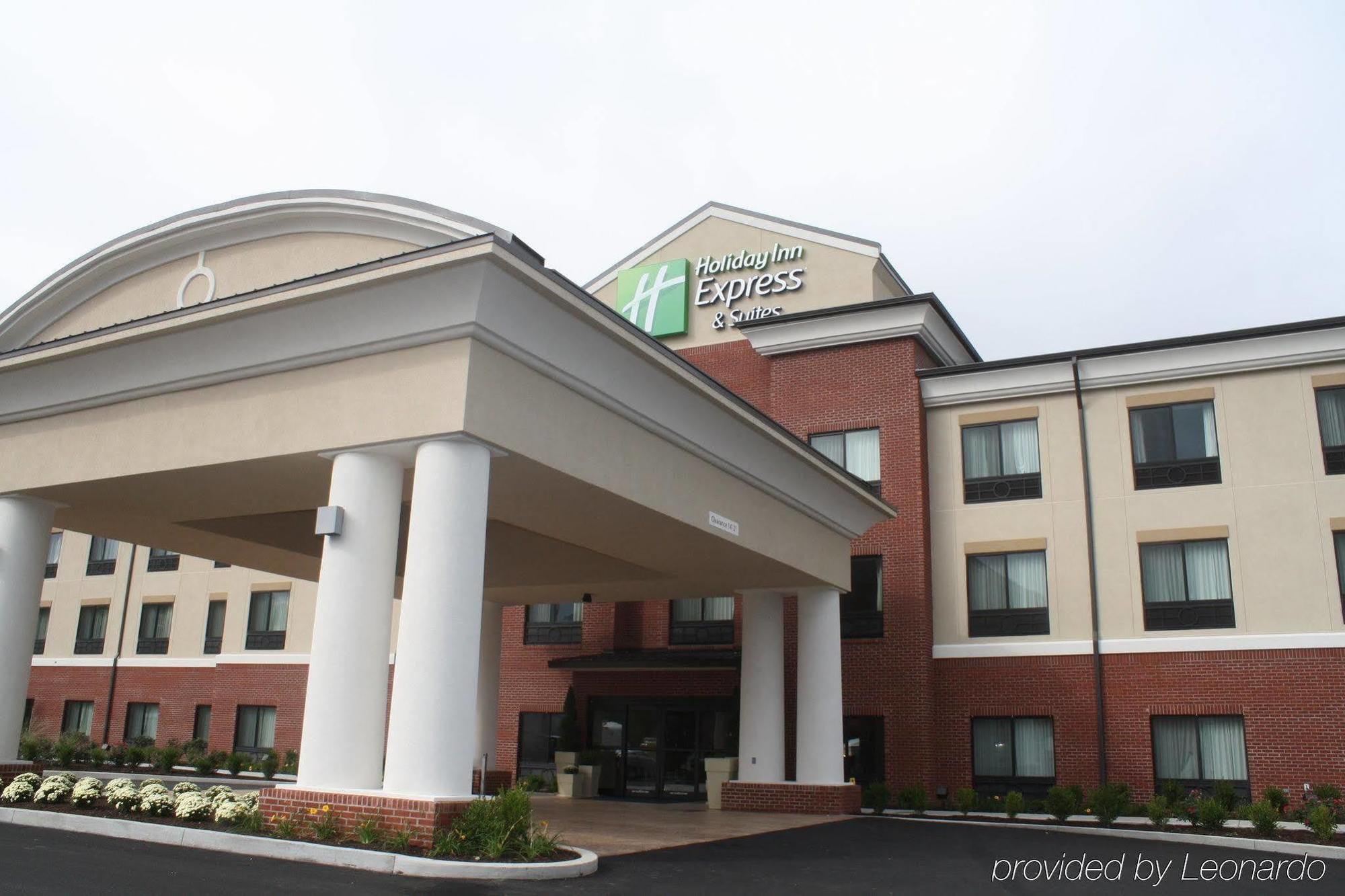 Holiday Inn Express & Suites Fairmont By Ihg Luaran gambar