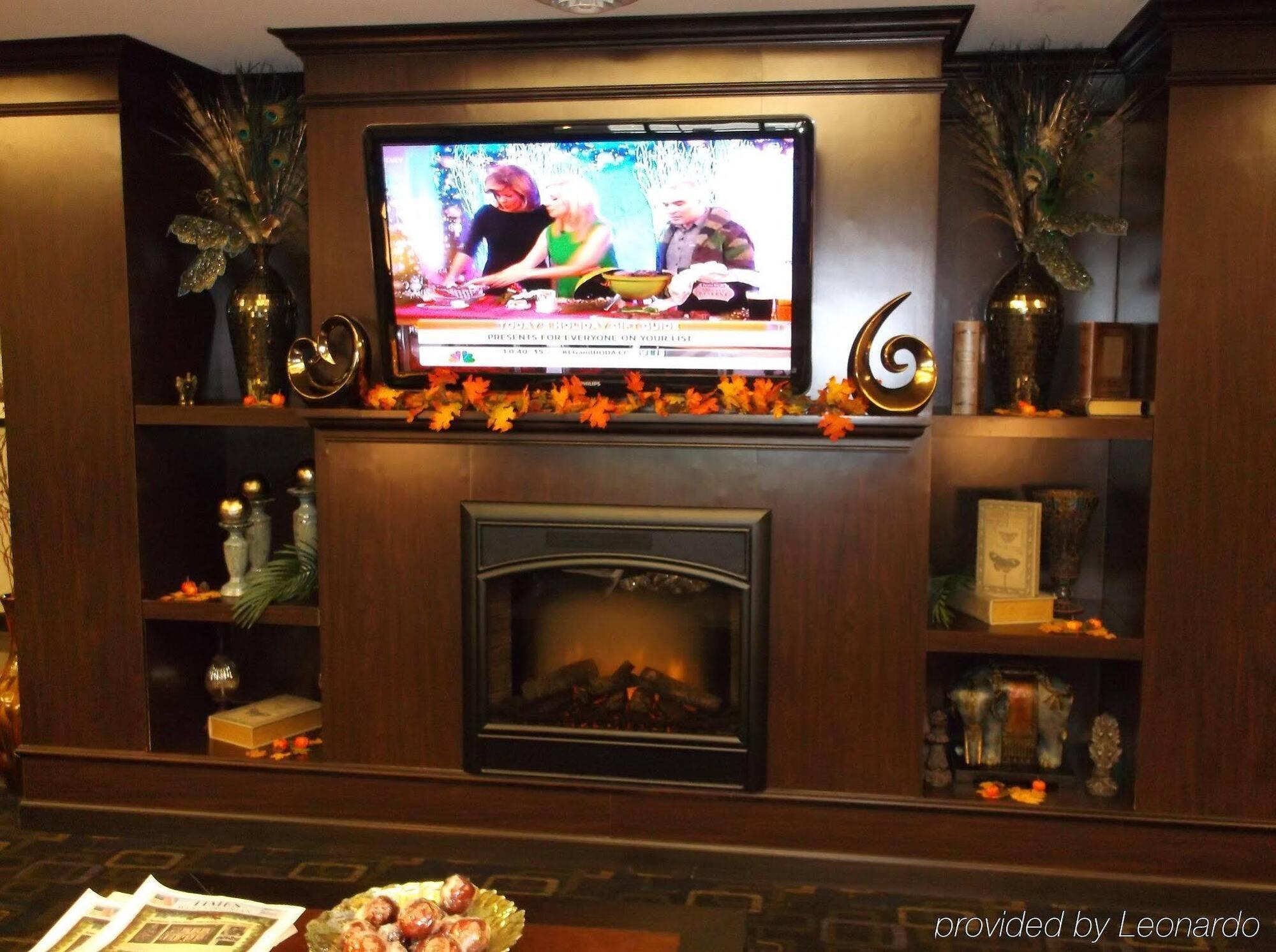 Holiday Inn Express & Suites Fairmont By Ihg Luaran gambar